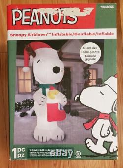 10Ft Peanuts Snoopy Gemmy Airblown Inflatable Holiday Christmas Lighted Display