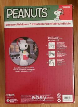10Ft Peanuts Snoopy Gemmy Airblown Inflatable Holiday Christmas Lighted Display