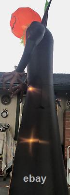 12 ft Pumpkin Reaper inflatable Phantasm- Fire & Ice effect Gemmy Halloween