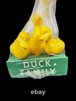 1980s Union Products White Duck or Goose Ducklings Blow Mold Yard Lawn Decor NEW