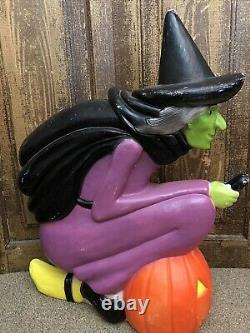 1992 Vintage Don Featherstone Flying Witch on Broom Halloween Blow Mold