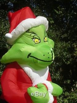 2004 Gemmy 8' Tall Lighted Grinch & Max Christmas Airblown Inflatable
