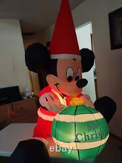 2005 Gemmy Winnie the Pooh & Mickey Mouse Christmas Inflatable Blow Up Lighted