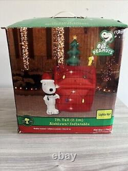 2008 Gemmy Peanuts 7 Ft Christmas Air blown Inflatable Snoopy House Tested Rare