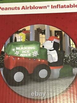 2018 Gemmy 9.5' Animated Christmas Inflatable Lighted Snoopy Zamboni Inflatable