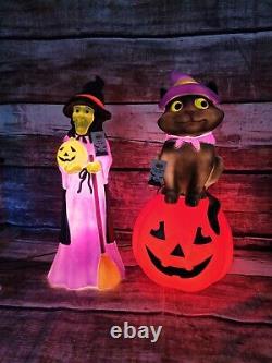 2023 Cracker Barrel Halloween Witch and Black Cat On Pumpkin Blow Molds