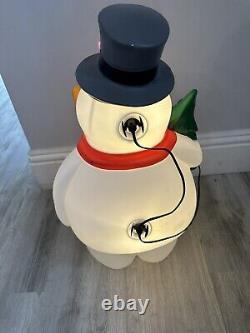 2023 Frosty The Snowman Light Up Blow Mold Christmas Decoration 2 Ft