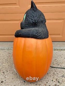 28 Lighted Halloween Blow Mold Jack-O-Lantern Pumpkin Black Cat TPI Canada'94