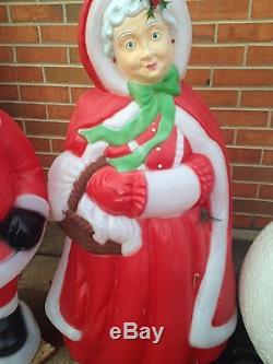 40 Vintage blow Mold Santa, Ms Clause, Snowman, elf Lighted Christmas Outdoor Yard