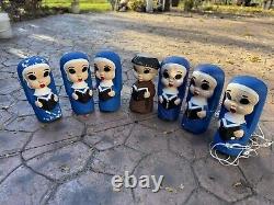 6 Vintage ULTRA RARE 1968 Noma Lites Corp Blue Caroler Nuns & 1 Friar Blow Molds