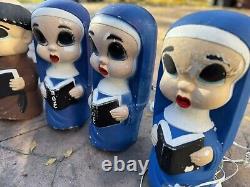 6 Vintage ULTRA RARE 1968 Noma Lites Corp Blue Caroler Nuns & 1 Friar Blow Molds