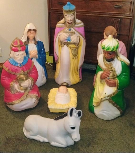 7 Set Large-size Vintage Empire Nativity Plastic Blow Molds, Holy Family Wisemen