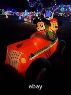 BRAND NEW Mickey and Minnie Disney Airblown Light-Up Christmas Car Inflatable