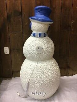 Blow Mold Light Up Winter Snowman Cool Blue With Pipe Union Products