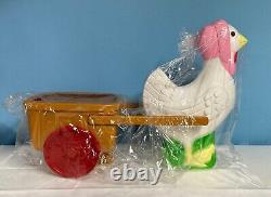Blow Mold Vintage 1996 Don Featherstone Mother Hen & Cart Planter Union Products