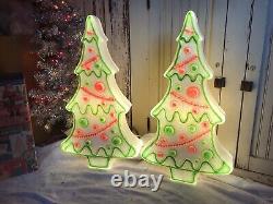 Blow Mold White Gingerbread Trees Red And Green Union Don Featherstone 29