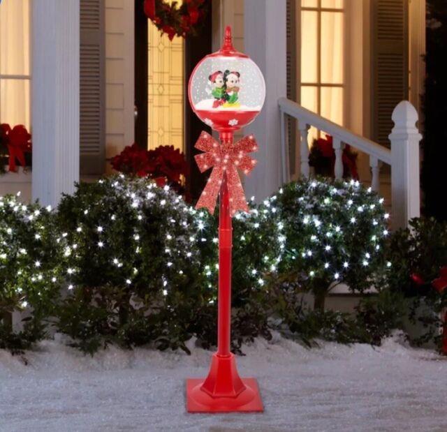 Disney 5-ft Led Mickey & Minnie Swirling Snow Snowglobe Lamp Post Decoration