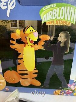 Disney Airblown Inflatable Tigger 4 Ft Halloween Lights Up Gemmy 2004 Excellent