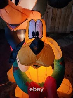 Disney Airblown Micky Mouse With Pluto Self Inflating With Lights 5ft Mint Disney Airblown Micky Mouse With Pluto Self Inflating With Lights 5ft Mint