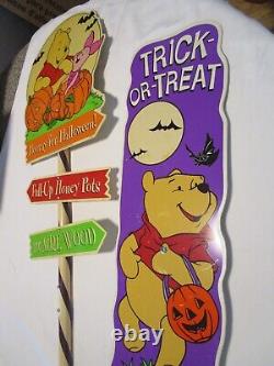 Disney set 2 Winnie the Pooh Halloween Impact Plastics Yard Art Stakes 47T 2000