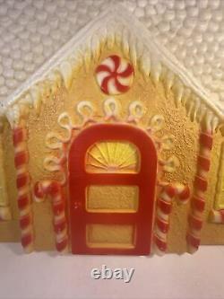 Don Featherstone Gingerbread House Blow Mold Light Display Vintage 1994/1995 2/2