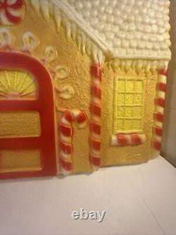 Don Featherstone Gingerbread House Blow Mold Light Display Vintage 1994/1995 2/2