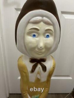 Don Featherstone Union Thanksgiving Pilgrim Couple Blow Mold Man Woman