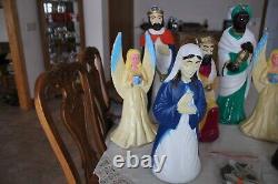 Empire & Union Vintage Plastic Table or Yard 8 Piece Christmas Nativity Grouping