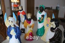 Empire & Union Vintage Plastic Table or Yard 8 Piece Christmas Nativity Grouping