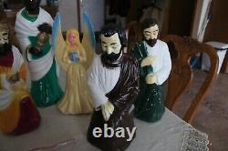 Empire & Union Vintage Plastic Table or Yard 8 Piece Christmas Nativity Grouping