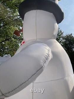 Frosty The Snowman Giant 18 Foot Inflatable, Good To Excellent Condition