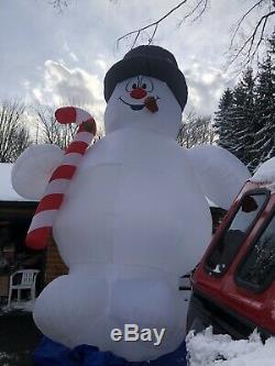 Frosty The Snowman Giant 18 Ft INFLATABLE LIGHT SHOW, Used