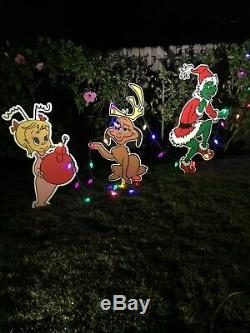 GRINCH Max the Dog & Cindy Lou Christmas yard art Stealing CHRISTMAS Lights