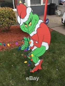 GRINCH Stealing CHRISTMAS Lights Yard Art LEFT Facing Grinch & MAX FAST SHIP