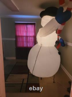 Gemmy 2002 8ft Christmas Snowman candycane Light Up Airblown Inflatable vtg box Gemmy 2002 8ft Christmas Snowman candycane Light Up Airblown Inflatable vtg box