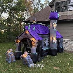 Gemmy 2006 12.5ft Airblown Inflatable Haunted House Halloween Gargoyle Lawn Deco