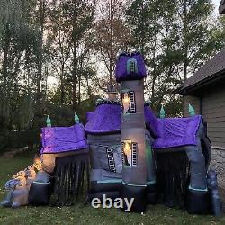 Gemmy 2006 12.5ft Airblown Inflatable Haunted House Halloween Gargoyle Lawn Deco