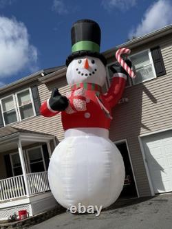 Gemmy 25ft Snowman Inflatable Gemmy 25ft Snowman Inflatable