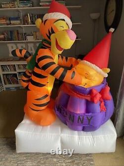 Gemmy 6' Animated Disney Pooh & Tigger Lighted Christmas inflatable Airblown