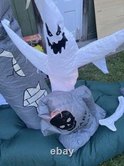 Gemmy Halloween Inflatable 10' Lighted Cemetery Gateway Scene 2008 NEEDS REPAIR