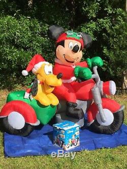 Gemmy Over 6 Mickey Mouse & Pluto Disney Lighted Christmas Airblown Inflatable