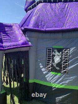 Gemmy inflatable haunted house