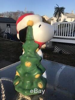 General Foam Lighted Christmas Snoopy/Woodstock/Christmas Tree Blow Mold 30