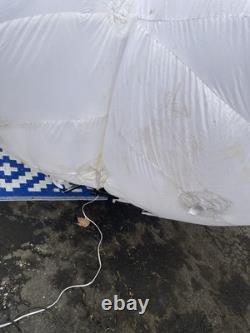 Giant Frosty The Snowman 18 Foot Inflatable With 2 Kaleidoscope Light & Led