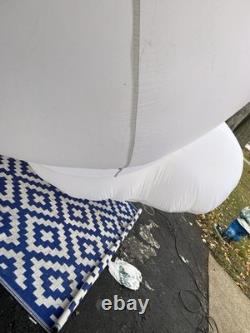 Giant Frosty The Snowman 18 Foot Inflatable With 2 Kaleidoscope Light & Led