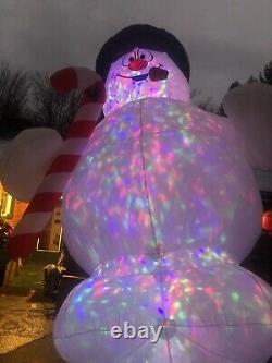 Giant Frosty The Snowman 18 Ft INFLATABLE LIGHT SHOW, Excellant Used Condition