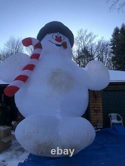 Giant Frosty The Snowman 18 Ft INFLATABLE LIGHT SHOW, Good Used Condition