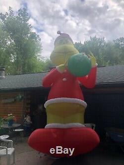 Grinch XL 18 Foot Xmas Inflatable Grinch, New