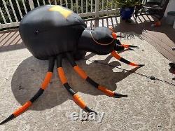 HOME ACCENTS INFLATABLE AIRBLOWN 9 FT HALLOWEEN animated Spider! Head Moves