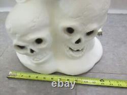 Halloween Vintage Skull Cluster Blown mold Light up Out/in door decration 29x10